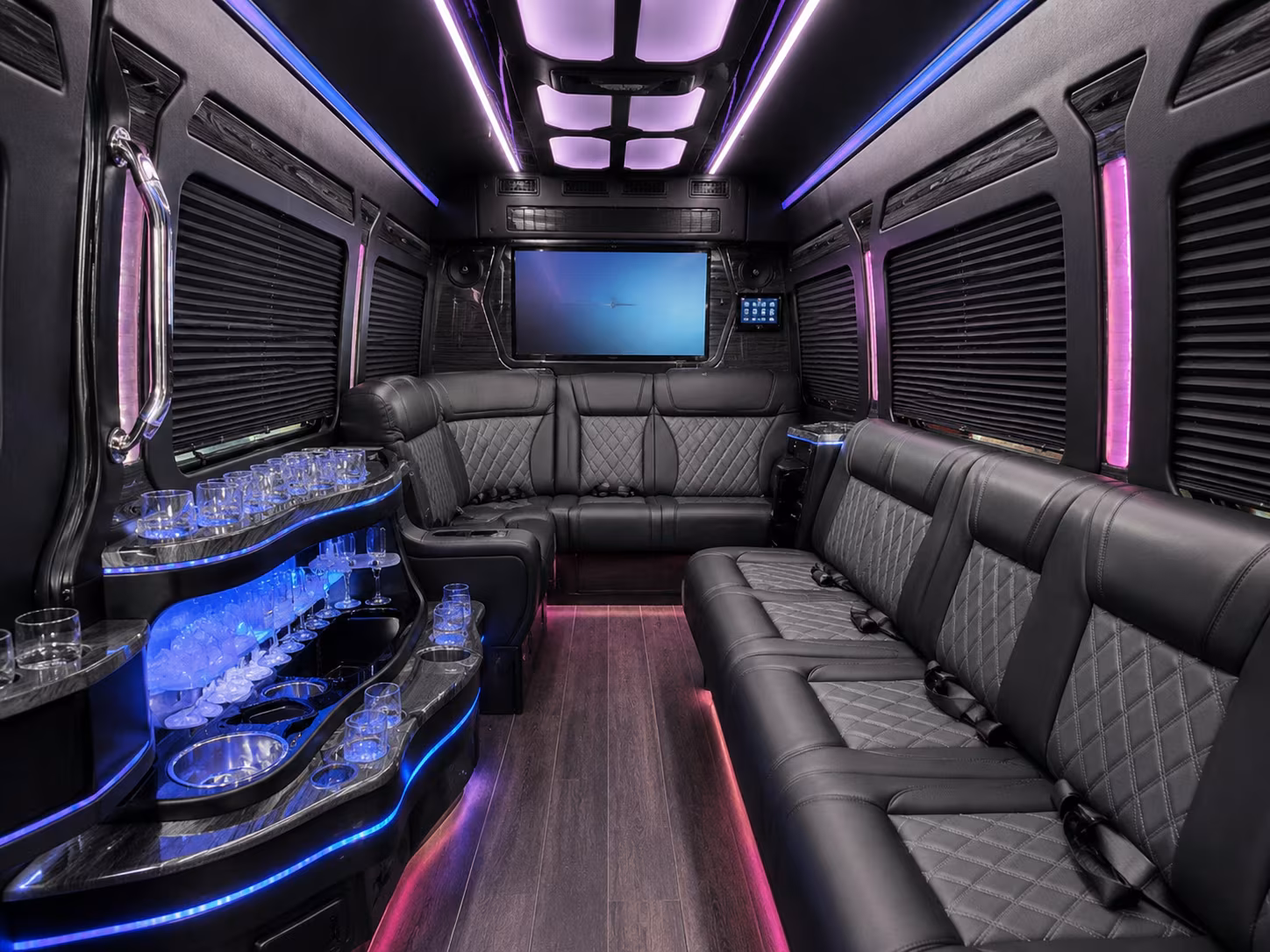 cathedralcitycharterbuscompany com makes finding field trip transportation for coachella valley schools fast and simple